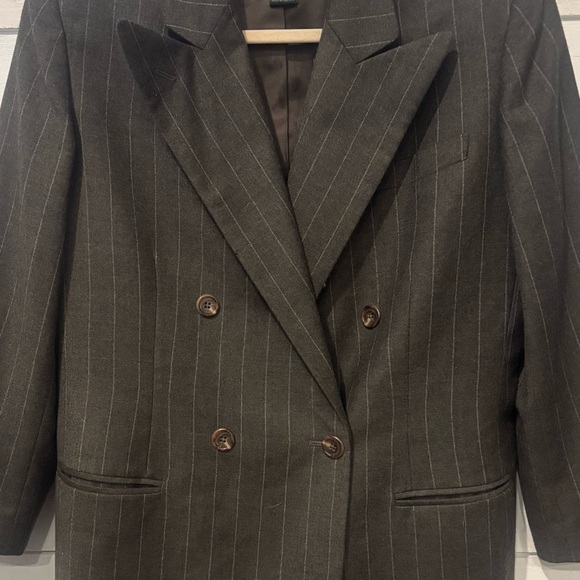 Lauren Ralph Lauren Gray Pinstriped Wool Blazer in size 12 P - Picture 2 of 12